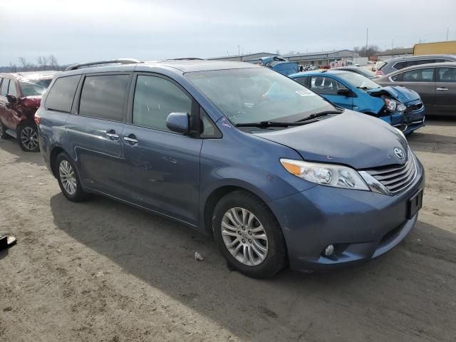 2015 Toyota Sienna XLE