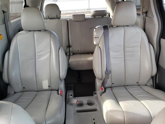 2011 Toyota Sienna XLE