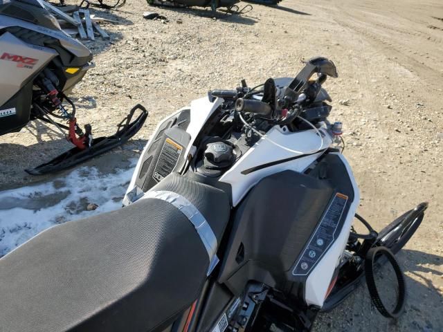 2019 Skidoo RENEGAD600