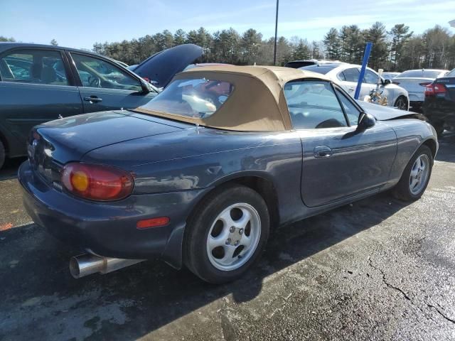 2000 Mazda MX-5 Miata Base