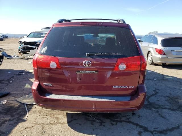 2008 Toyota Sienna XLE