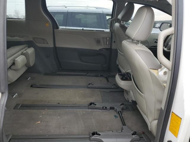 2011 Toyota Sienna XLE