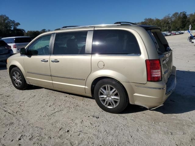 2010 Chrysler Town & Country Limited