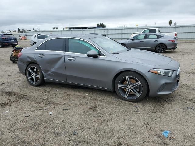 2020 Mercedes-Benz A 220