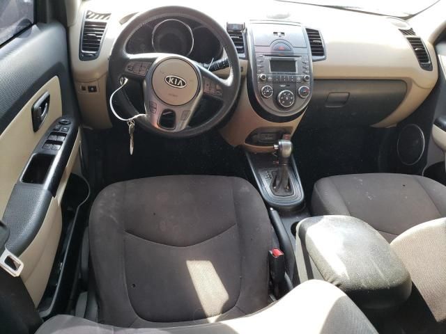 2011 KIA Soul +