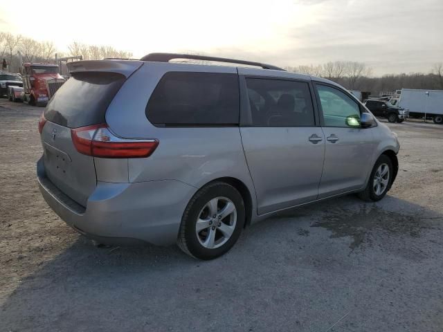 2015 Toyota Sienna LE