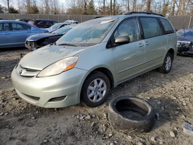 2010 Toyota Sienna CE