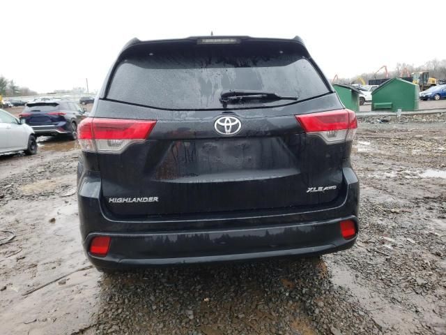 2019 Toyota Highlander SE