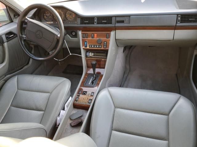 1991 Mercedes-Benz 300 E