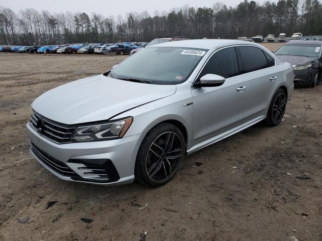 2017 Volkswagen Passat R-Line