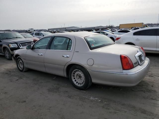 1999 Lincoln Town Car Executive