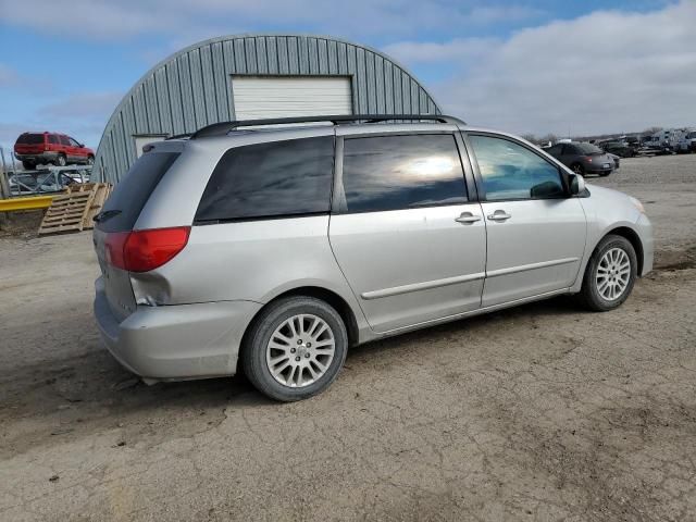 2007 Toyota Sienna XLE