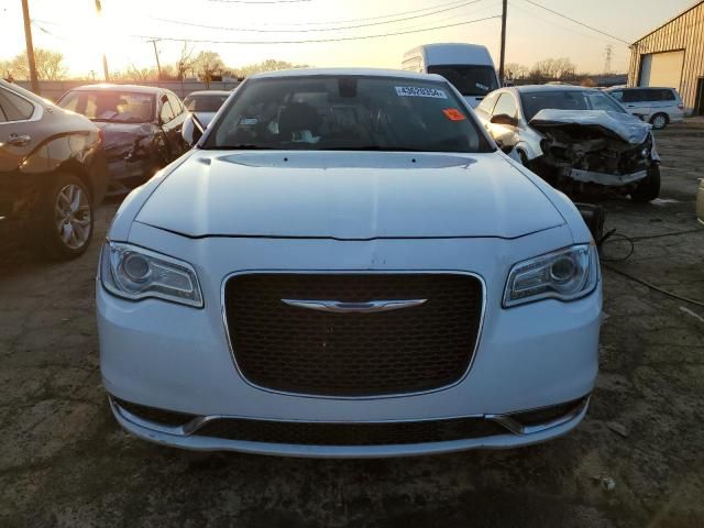 2015 Chrysler 300 Limited