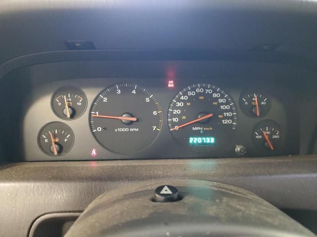 2000 Jeep Grand Cherokee Laredo