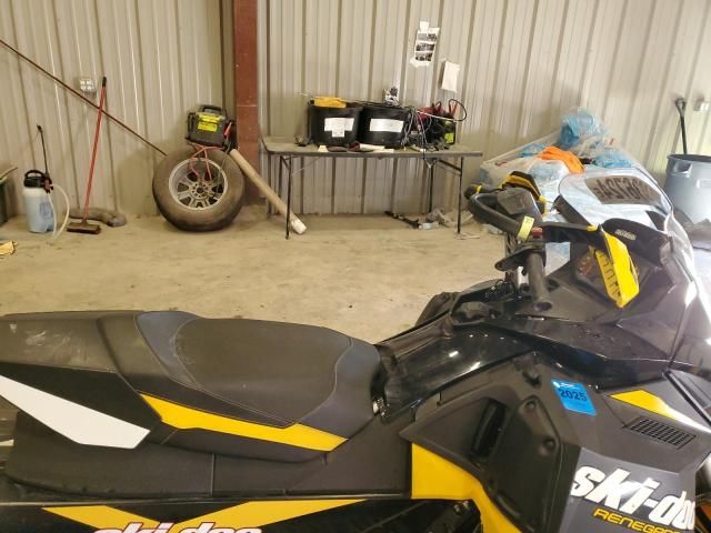 2012 Skidoo Renegade