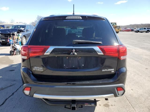 2016 Mitsubishi Outlander SE