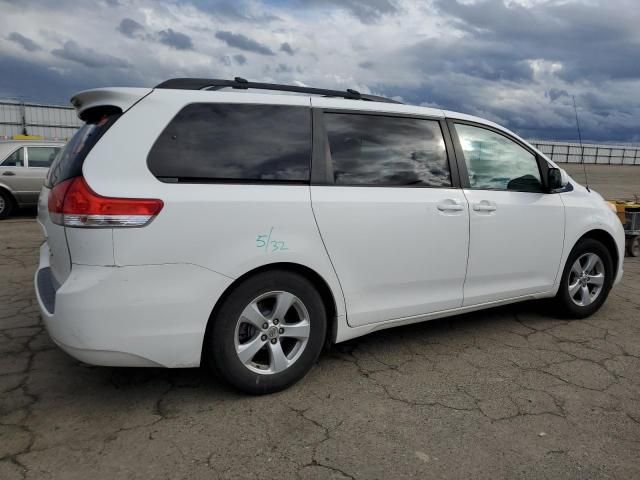 2012 Toyota Sienna LE