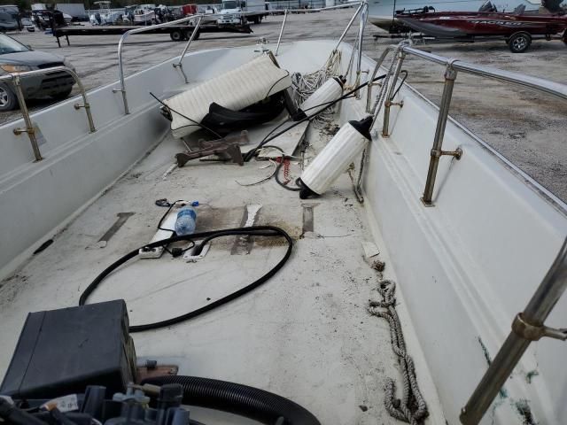 1986 Boston Whaler Boat