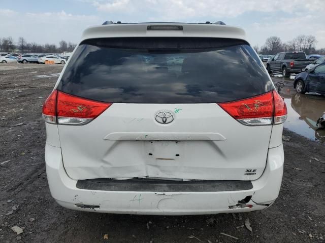 2012 Toyota Sienna XLE