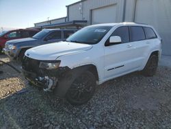 SUV salvage a la venta en subasta: 2017 Jeep Grand Cherokee Laredo