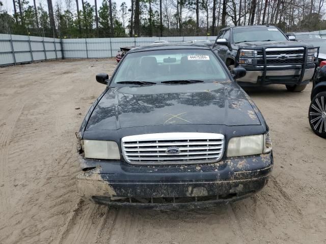 2011 Ford Crown Victoria LX