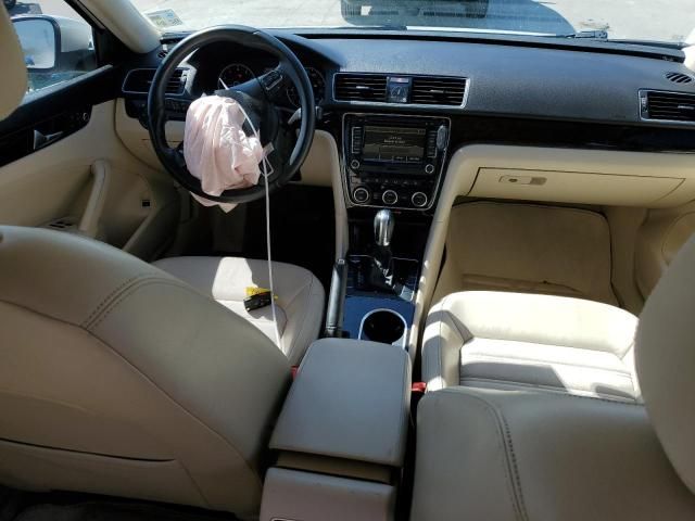 2014 Volkswagen Passat SEL