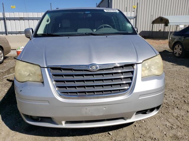 2009 Chrysler Town & Country Touring