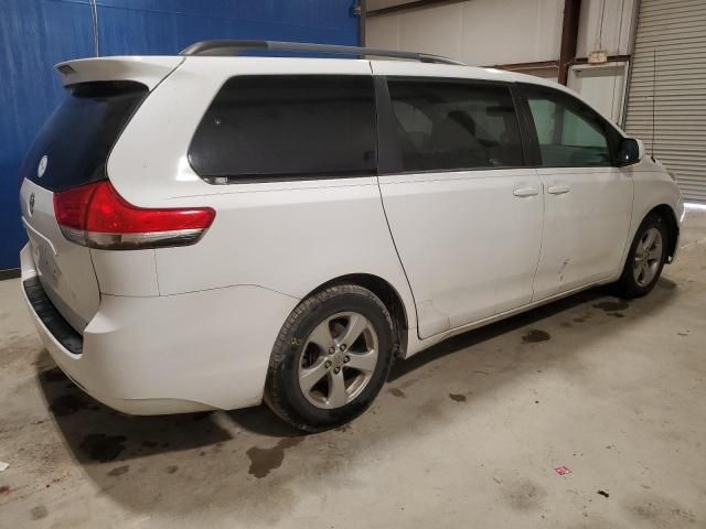 2012 Toyota Sienna LE