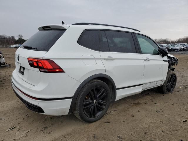 2022 Volkswagen Tiguan SE R-LINE Black