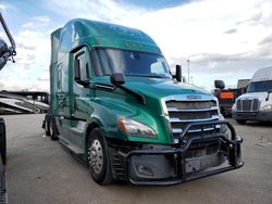 Vehiculos salvage en venta de Copart Eldridge, IA: 2019 Freightliner Cascadia 126