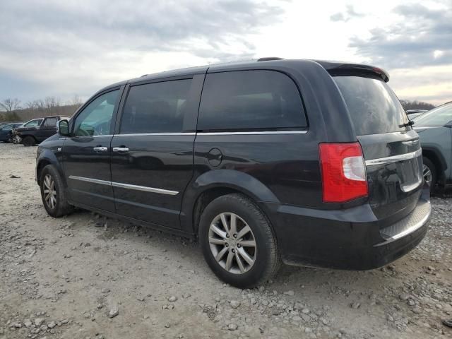 2014 Chrysler Town & Country Touring L