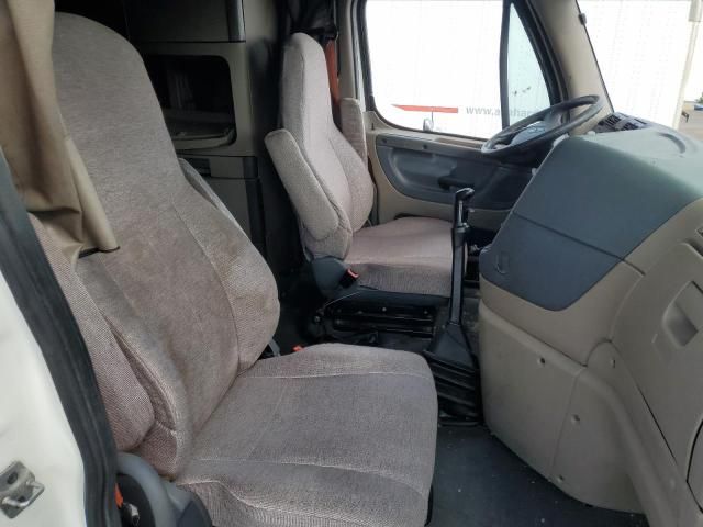 2015 Freightliner Cascadia 125