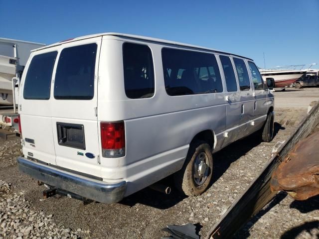 2013 Ford Econoline E350 Super Duty Wagon