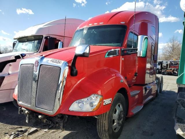 2018 Kenworth Construction T680