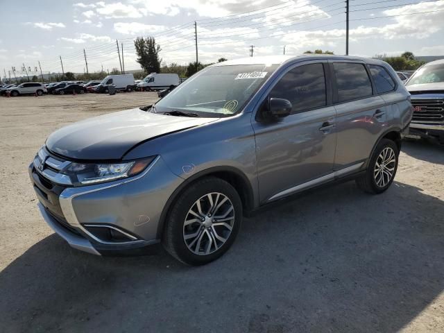 2017 Mitsubishi Outlander ES