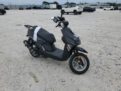 Motos salvage para piezas a la venta en subasta: 2022 Yongfu Scooter