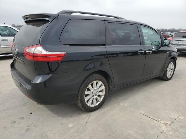 2017 Toyota Sienna XLE