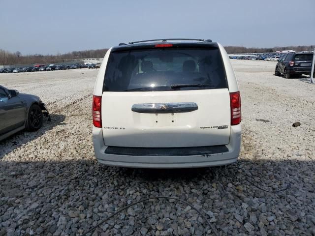 2010 Chrysler Town & Country Touring