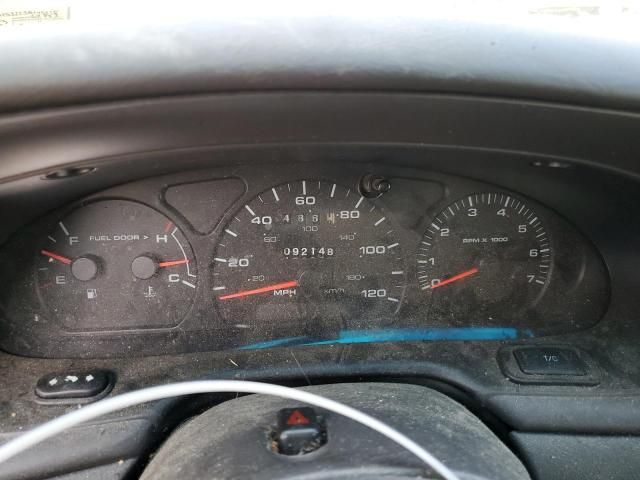 2003 Ford Taurus SE