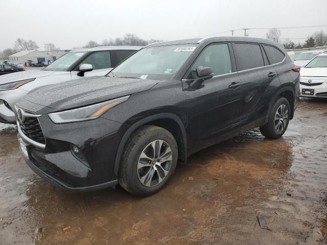 2021 Toyota Highlander XLE