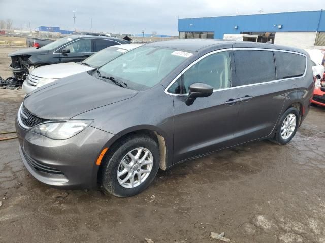 2020 Chrysler Voyager LX