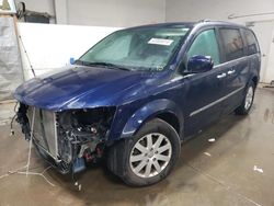 Vehiculos salvage en venta de Copart Elgin, IL: 2016 Chrysler Town & Country Touring