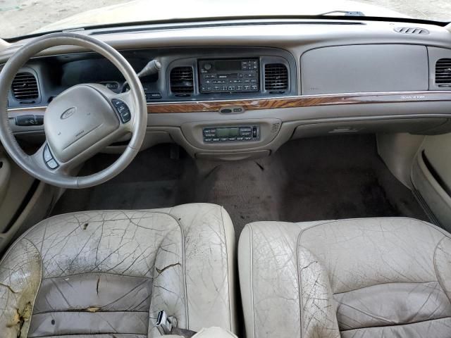 1999 Ford Crown Victoria LX