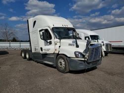 Camiones salvage para piezas a la venta en subasta: 2015 Freightliner Cascadia 125