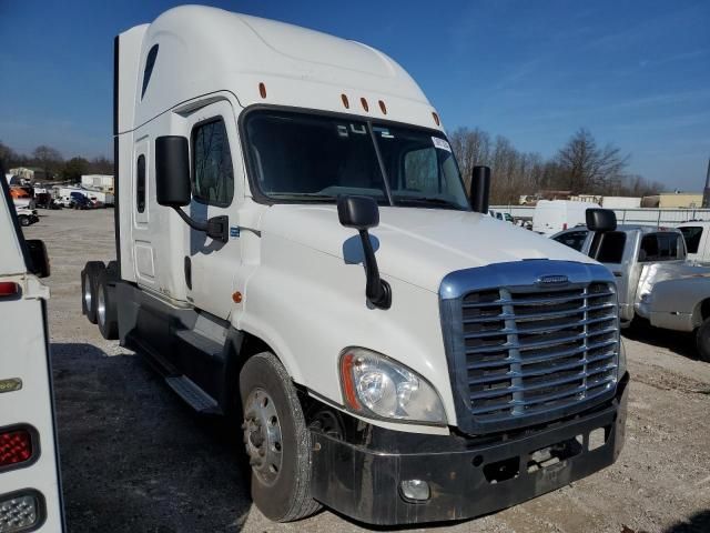 2018 Freightliner Cascadia 125