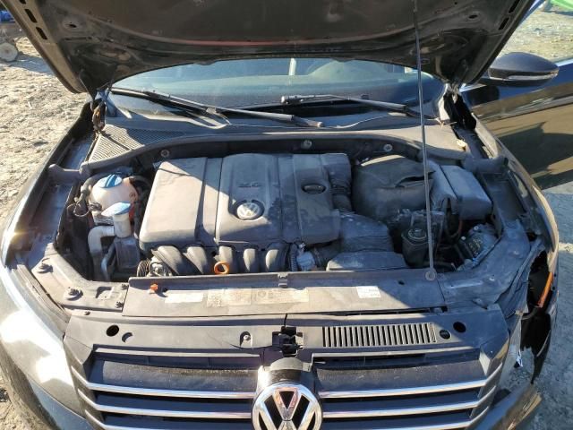 2012 Volkswagen Passat SE