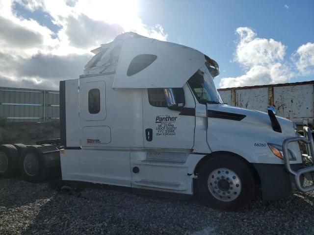 2019 Freightliner Cascadia 126