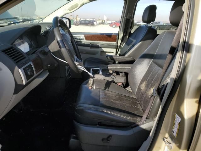 2010 Chrysler Town & Country Touring Plus