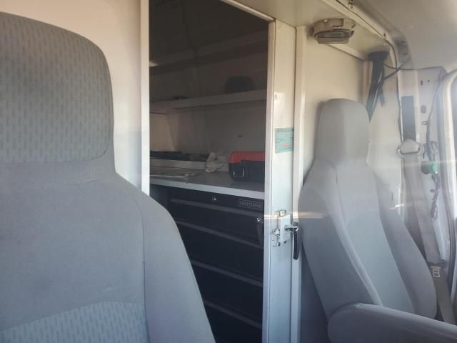 2012 Ford Econoline E350 Super Duty Cutaway Van