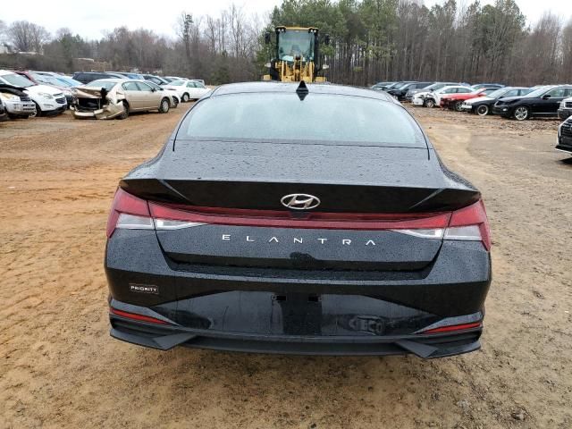 2021 Hyundai Elantra SE